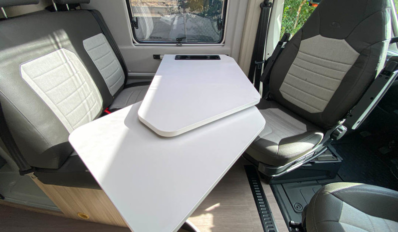 Adria Twin Plus 600 SPB lleno