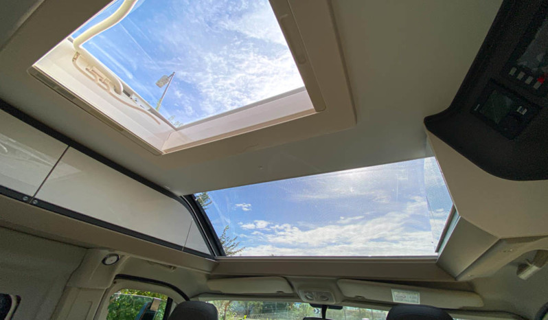 Adria Twin Plus 600 SPB lleno