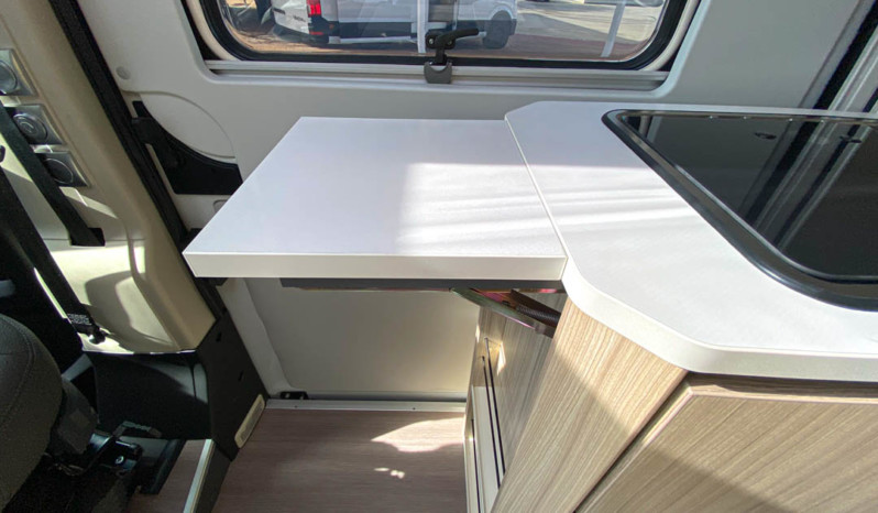 Adria Twin Plus 600 SPB lleno
