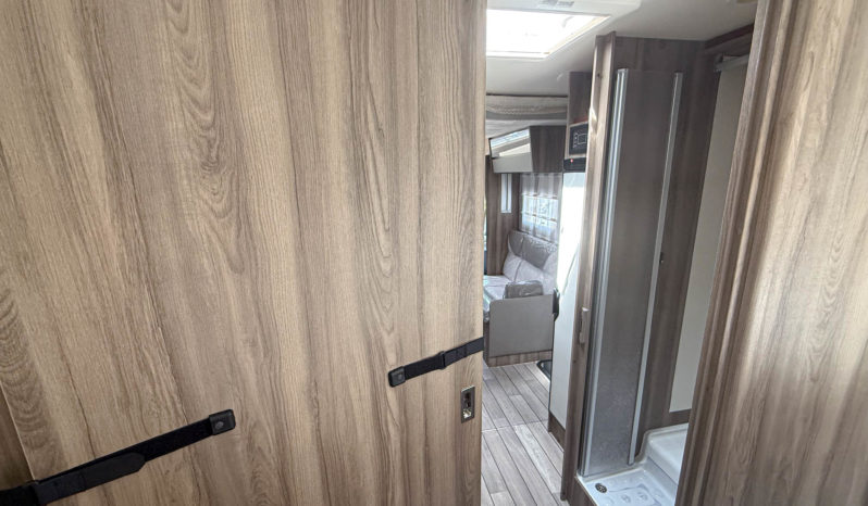 Autocaravana Roller Team Kronos 267 TL Spring Edition full