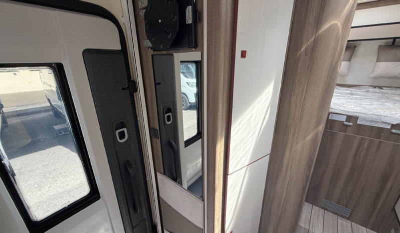 Autocaravana Roller Team Kronos 267 TL Spring Edition full